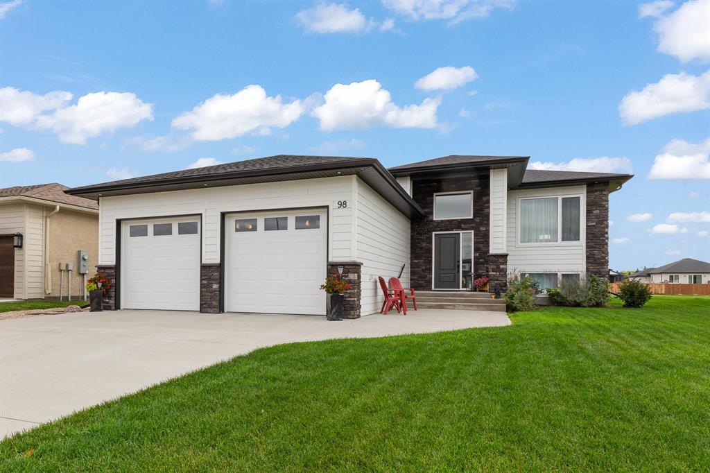 98 Seine River Crossing, Ste Anne, Manitoba  R5H 0A7 - Photo 0 - 202523170