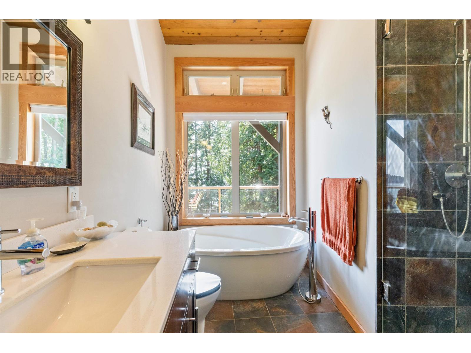 304 Esplanade Road, Keats Island, British Columbia  V0N 1V0 - Photo 17 - R3013239