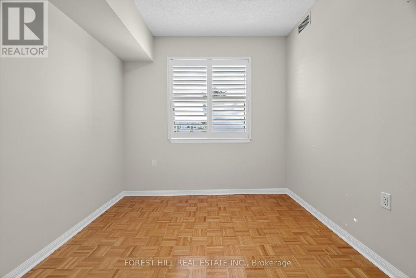 115 - 2500 Rutherford Road, Vaughan, Ontario  L4K 5N7 - Photo 22 - N12419138