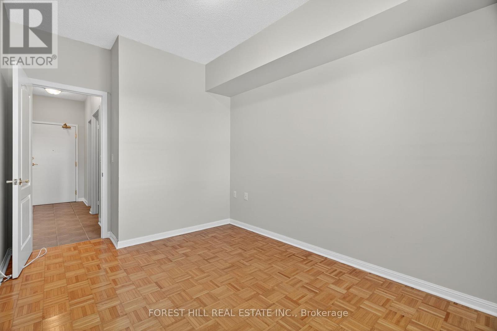 115 - 2500 Rutherford Road, Vaughan, Ontario  L4K 5N7 - Photo 24 - N12419138