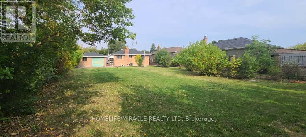 16 Cattrick Street, Mississauga, Ontario  L4T 1H5 - Photo 25 - W12421692