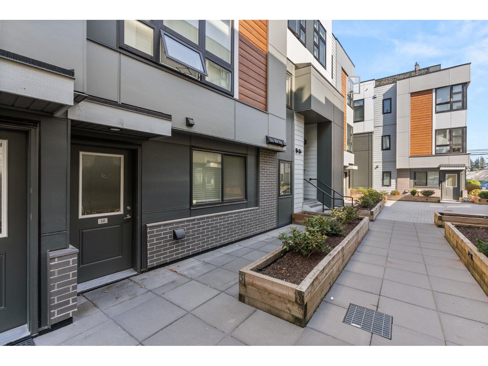 16 1419 Mccallum Road, Abbotsford, British Columbia  V2S 0N1 - Photo 3 - R3051240