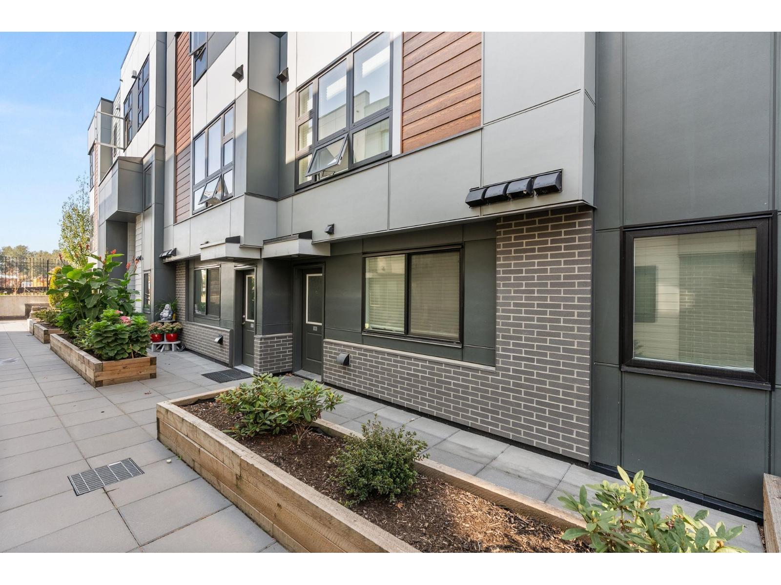 16 1419 Mccallum Road, Abbotsford, British Columbia  V2S 0N1 - Photo 2 - R3051240