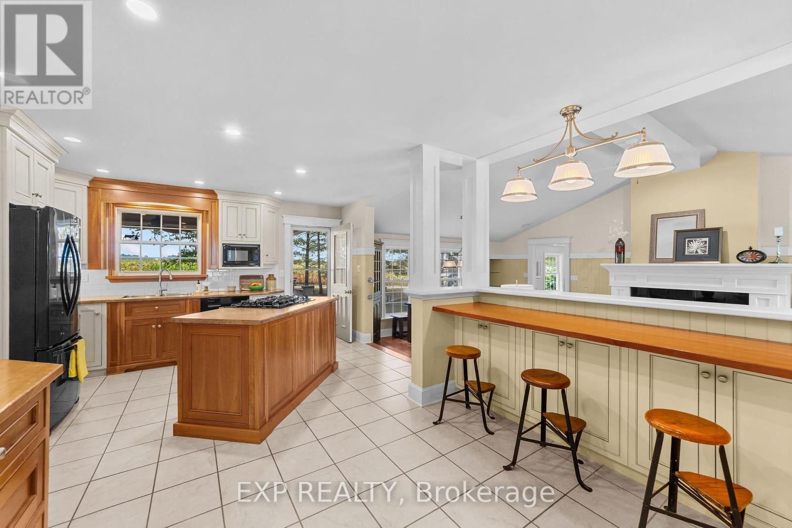 9831 Mcewen Drive, Middlesex Centre, Ontario  N0M 1P0 - Photo 12 - X12424122