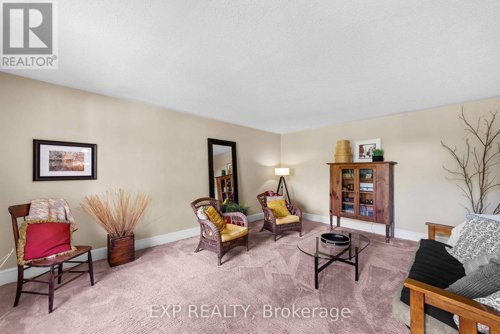 9831 Mcewen Drive, Middlesex Centre, Ontario  N0M 1P0 - Photo 18 - X12424122