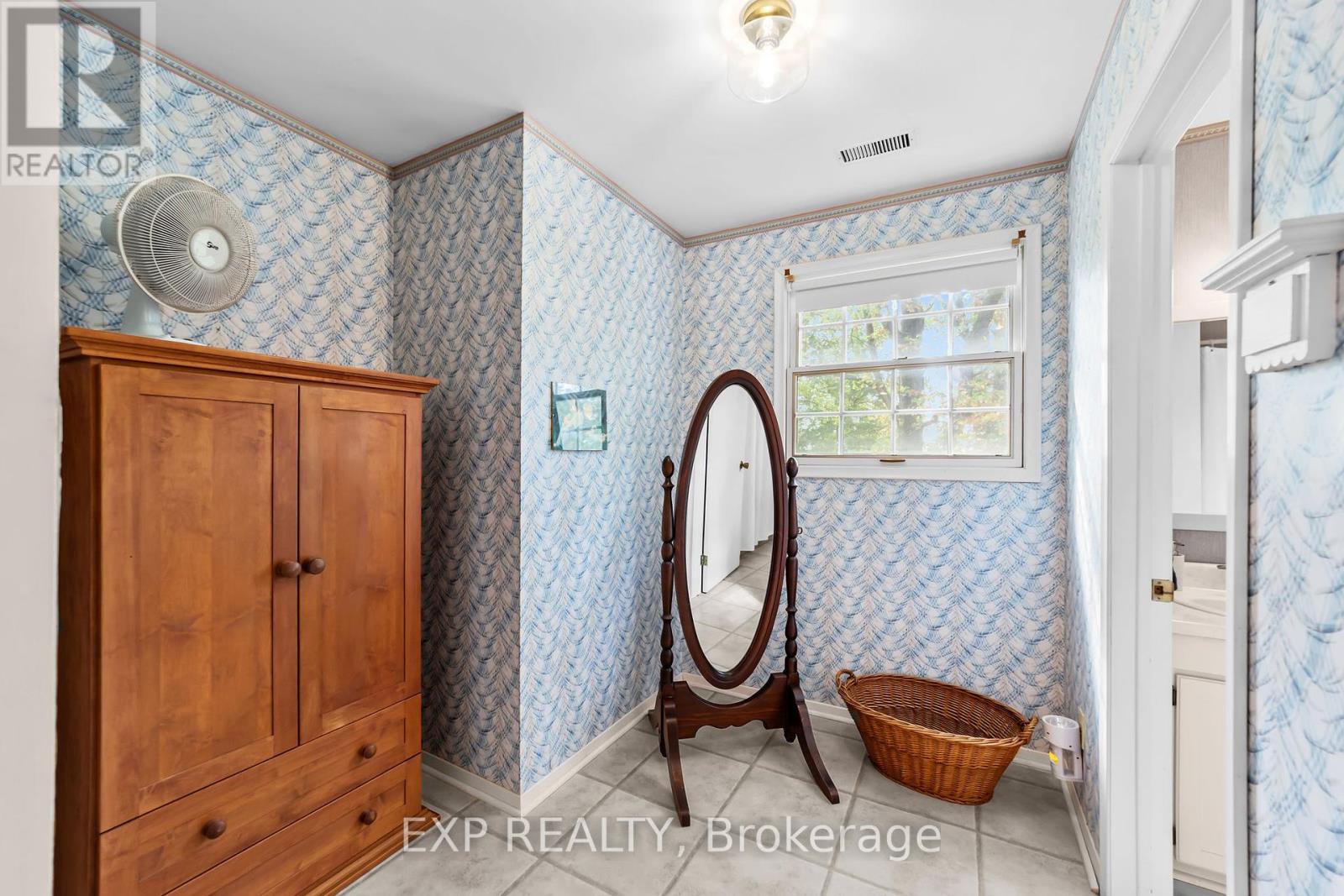 9831 Mcewen Drive, Middlesex Centre, Ontario  N0M 1P0 - Photo 27 - X12424122