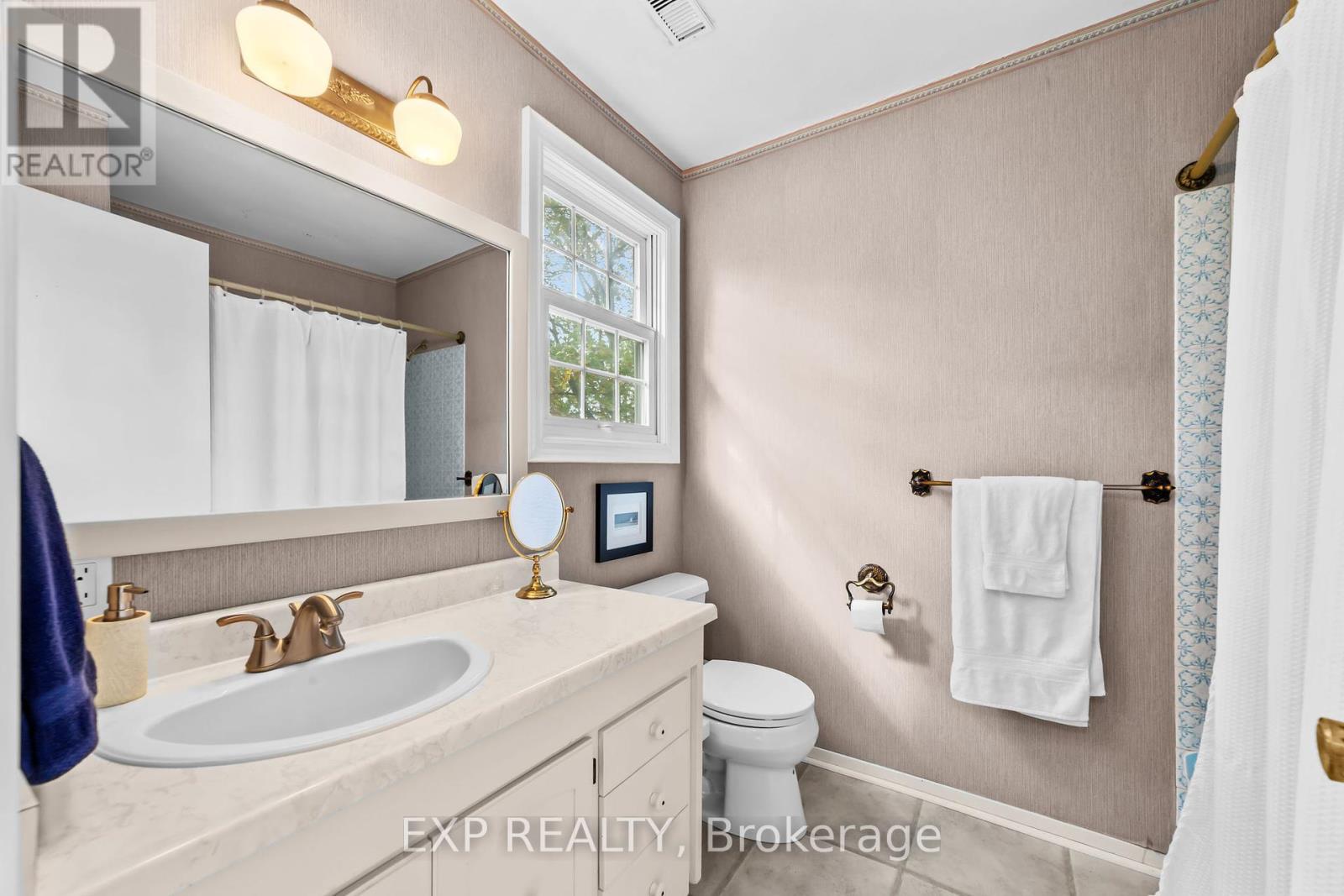 9831 Mcewen Drive, Middlesex Centre, Ontario  N0M 1P0 - Photo 28 - X12424122