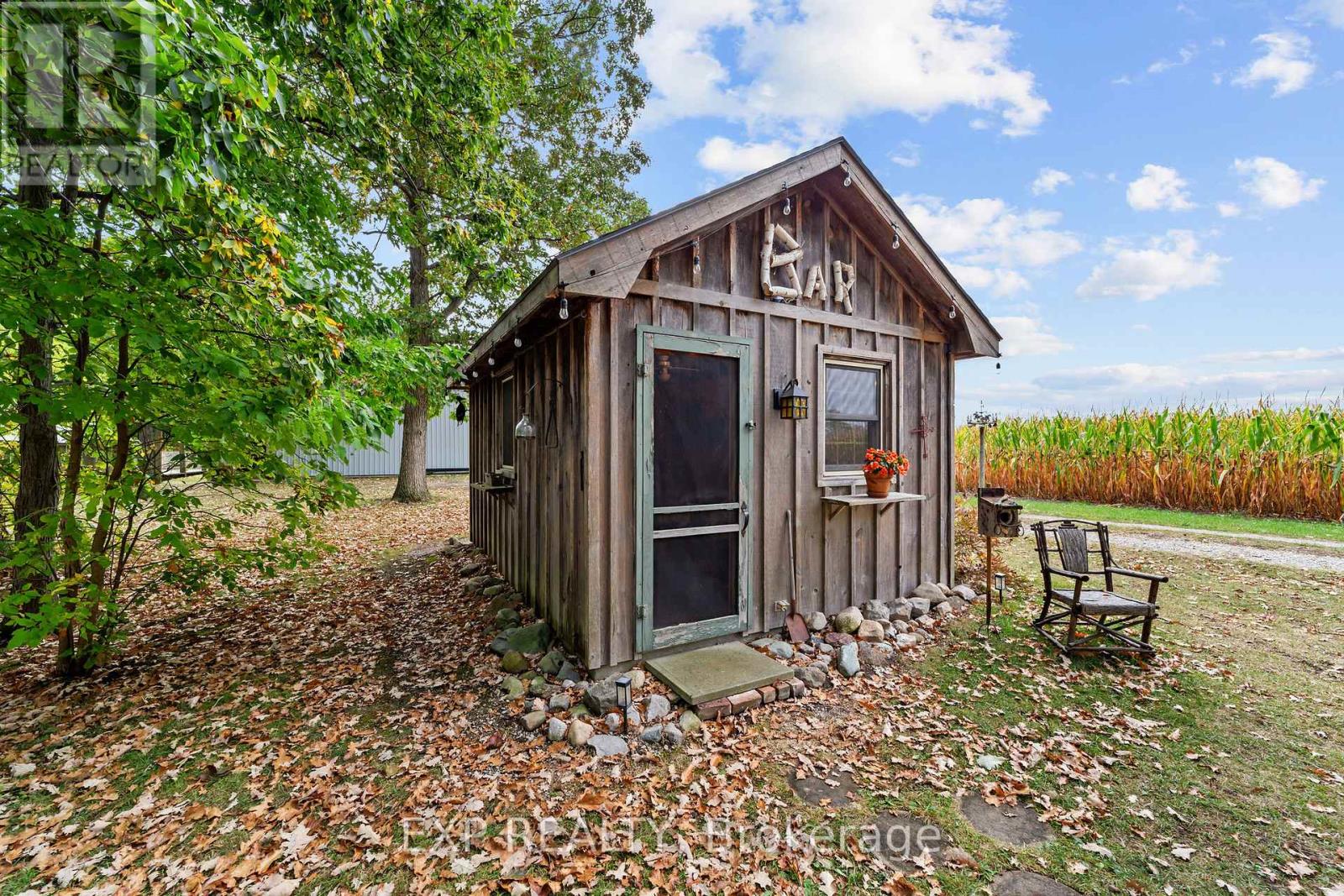 9831 Mcewen Drive, Middlesex Centre, Ontario  N0M 1P0 - Photo 36 - X12424122