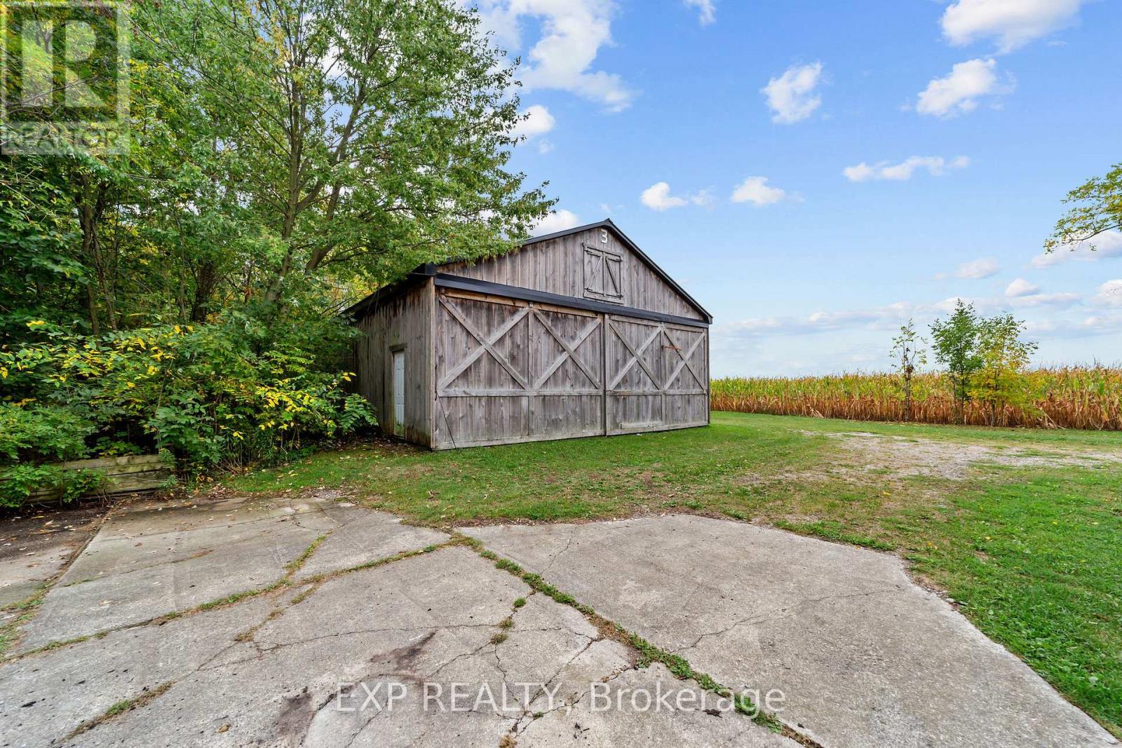 9831 Mcewen Drive, Middlesex Centre, Ontario  N0M 1P0 - Photo 38 - X12424122