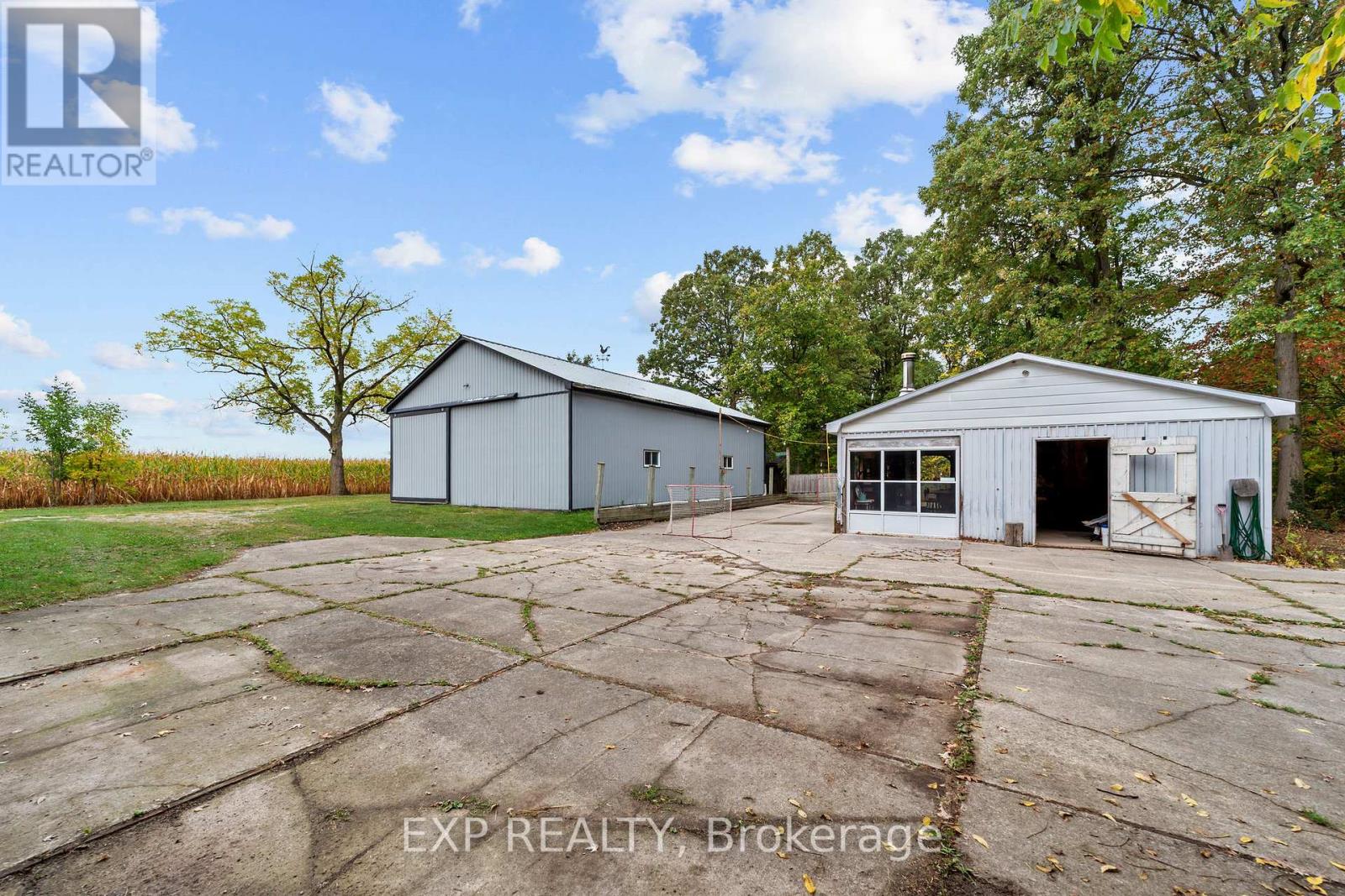 9831 Mcewen Drive, Middlesex Centre, Ontario  N0M 1P0 - Photo 39 - X12424122