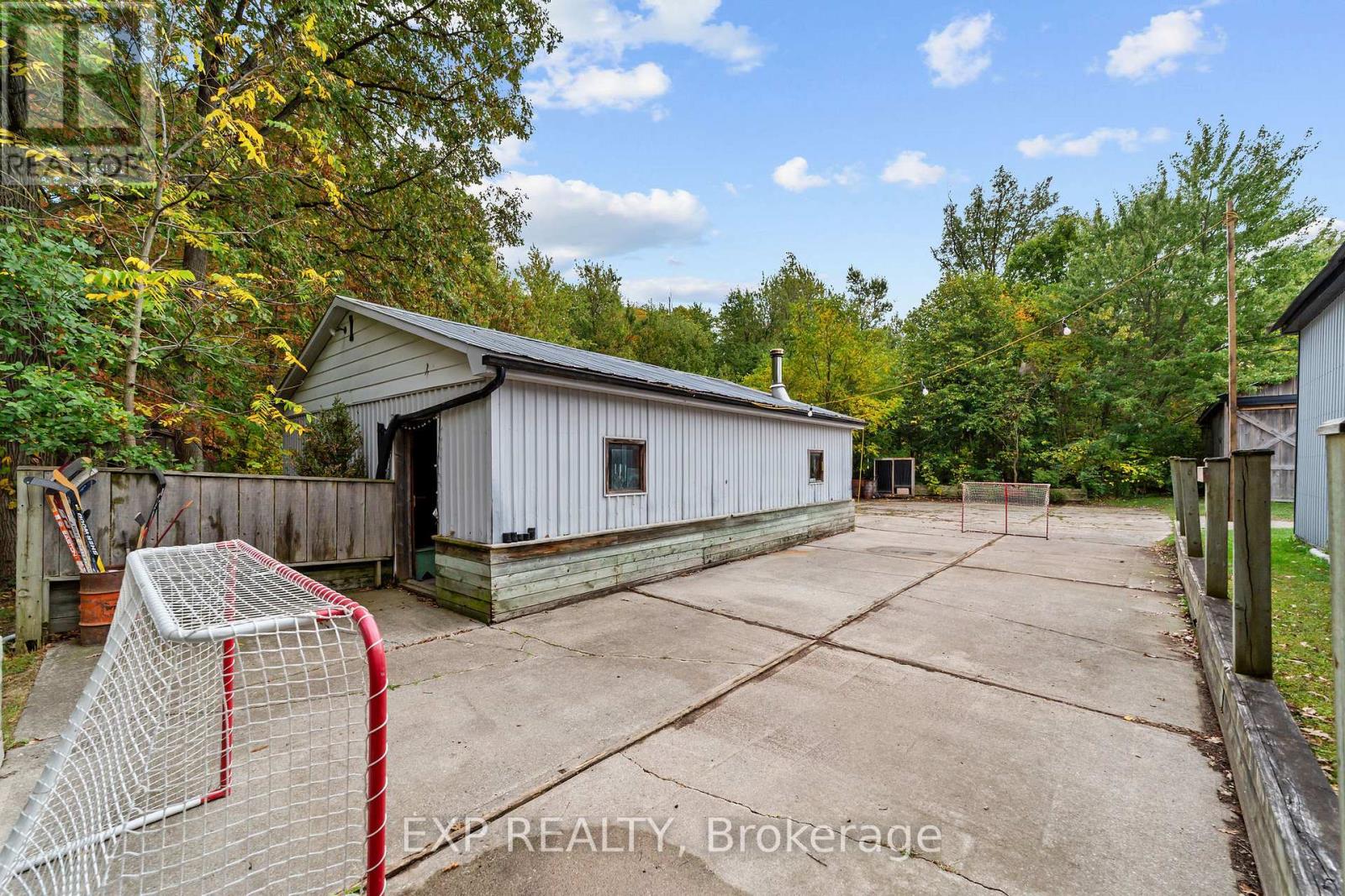 9831 Mcewen Drive, Middlesex Centre, Ontario  N0M 1P0 - Photo 41 - X12424122