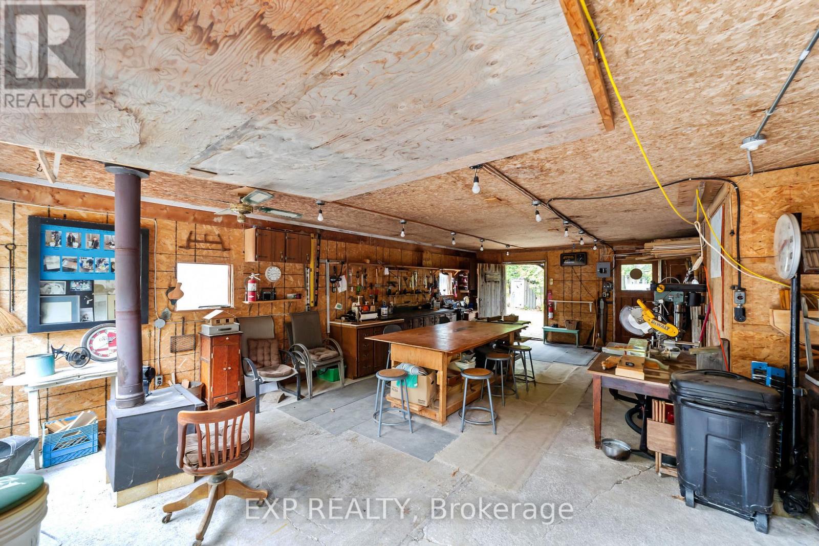 9831 Mcewen Drive, Middlesex Centre, Ontario  N0M 1P0 - Photo 42 - X12424122