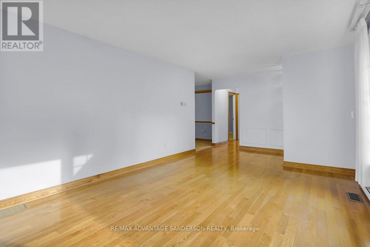 9 James Street, Middlesex Centre, Ontario  N0M 2A0 - Photo 12 - X12424130