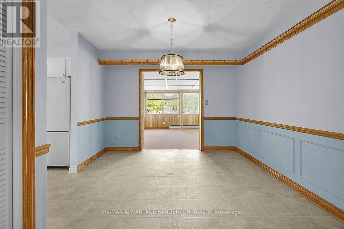 9 James Street, Middlesex Centre, Ontario  N0M 2A0 - Photo 14 - X12424130