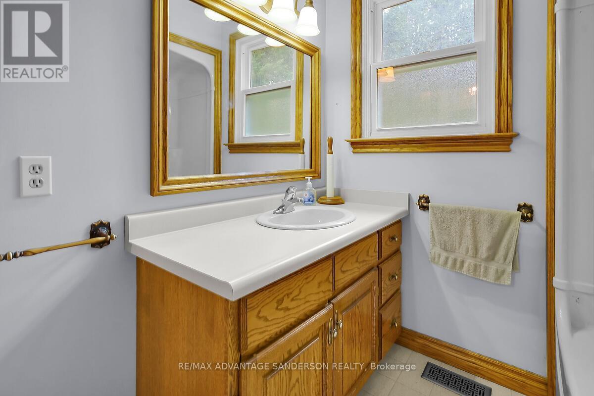 9 James Street, Middlesex Centre, Ontario  N0M 2A0 - Photo 26 - X12424130