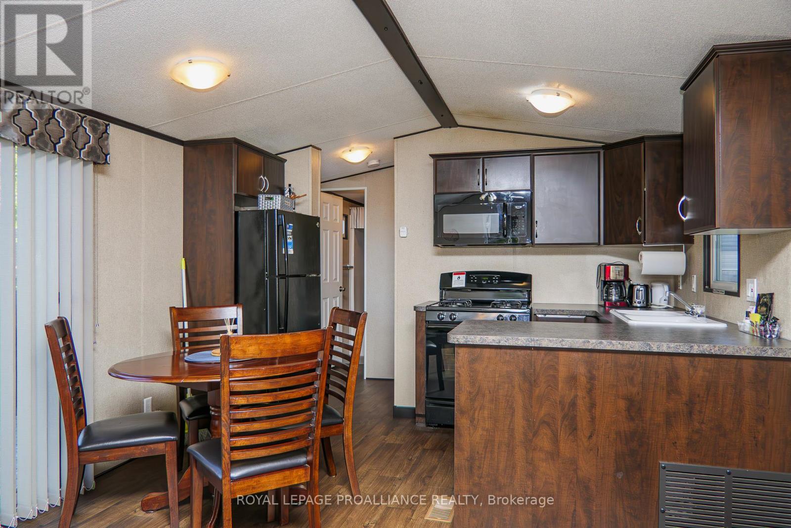 486 County Rd 18 - 8 Butterfly Lane, Prince Edward County, Ontario  K0K 1P0 - Photo 10 - X12424132