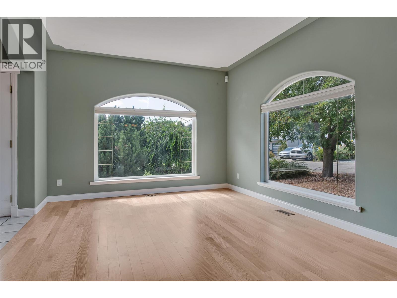 2317 Teal Place, Vernon, British Columbia  V1H 1R1 - Photo 11 - 10360136