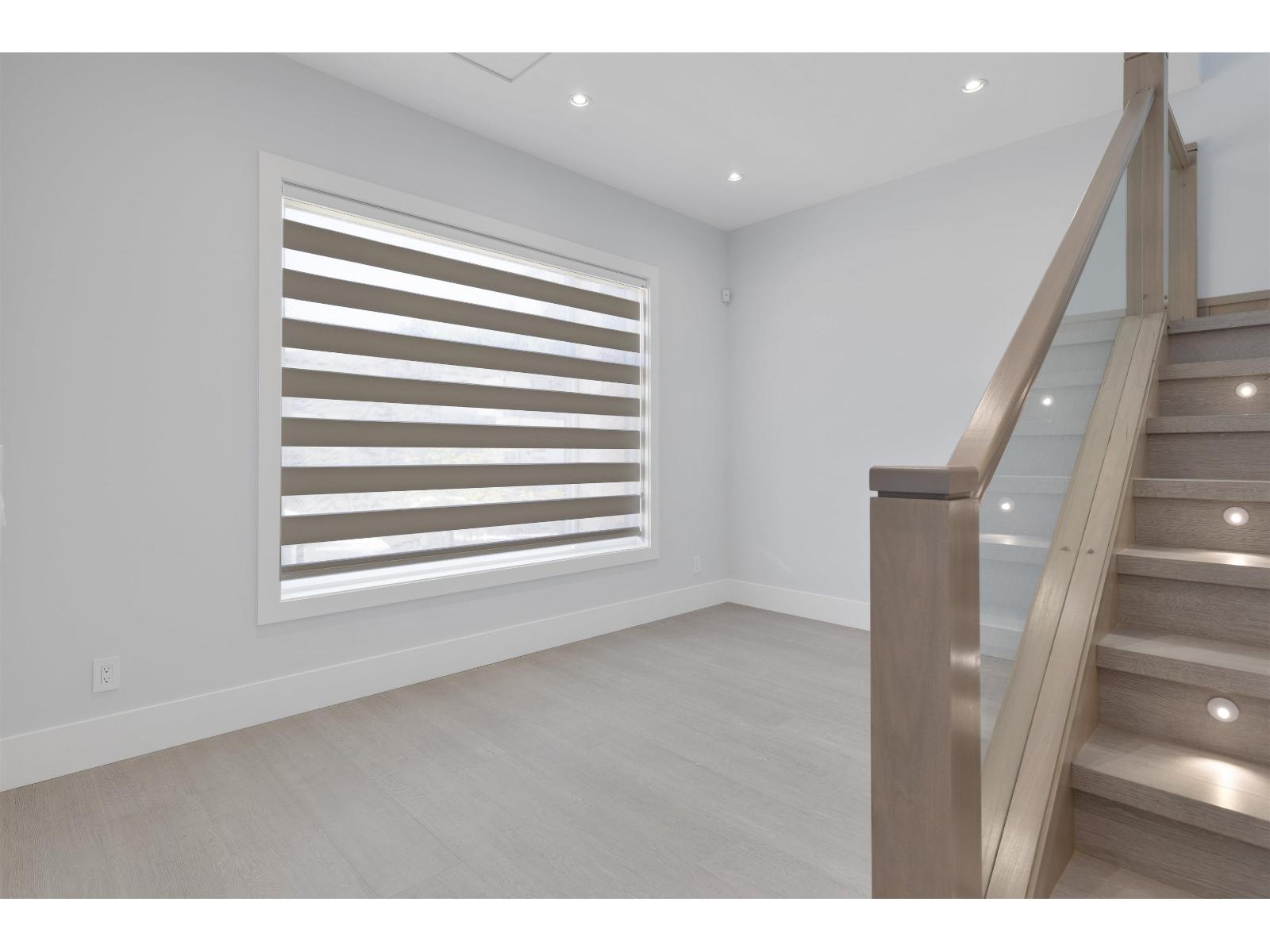 Property at 16619 18B AVENUE image 5