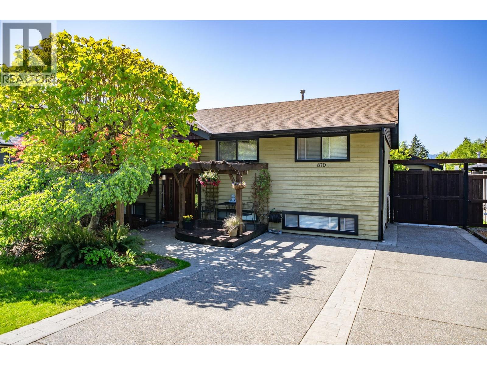 870 Seymour Drive, Coquitlam, British Columbia  V3J 6V7 - Photo 3 - R3051499
