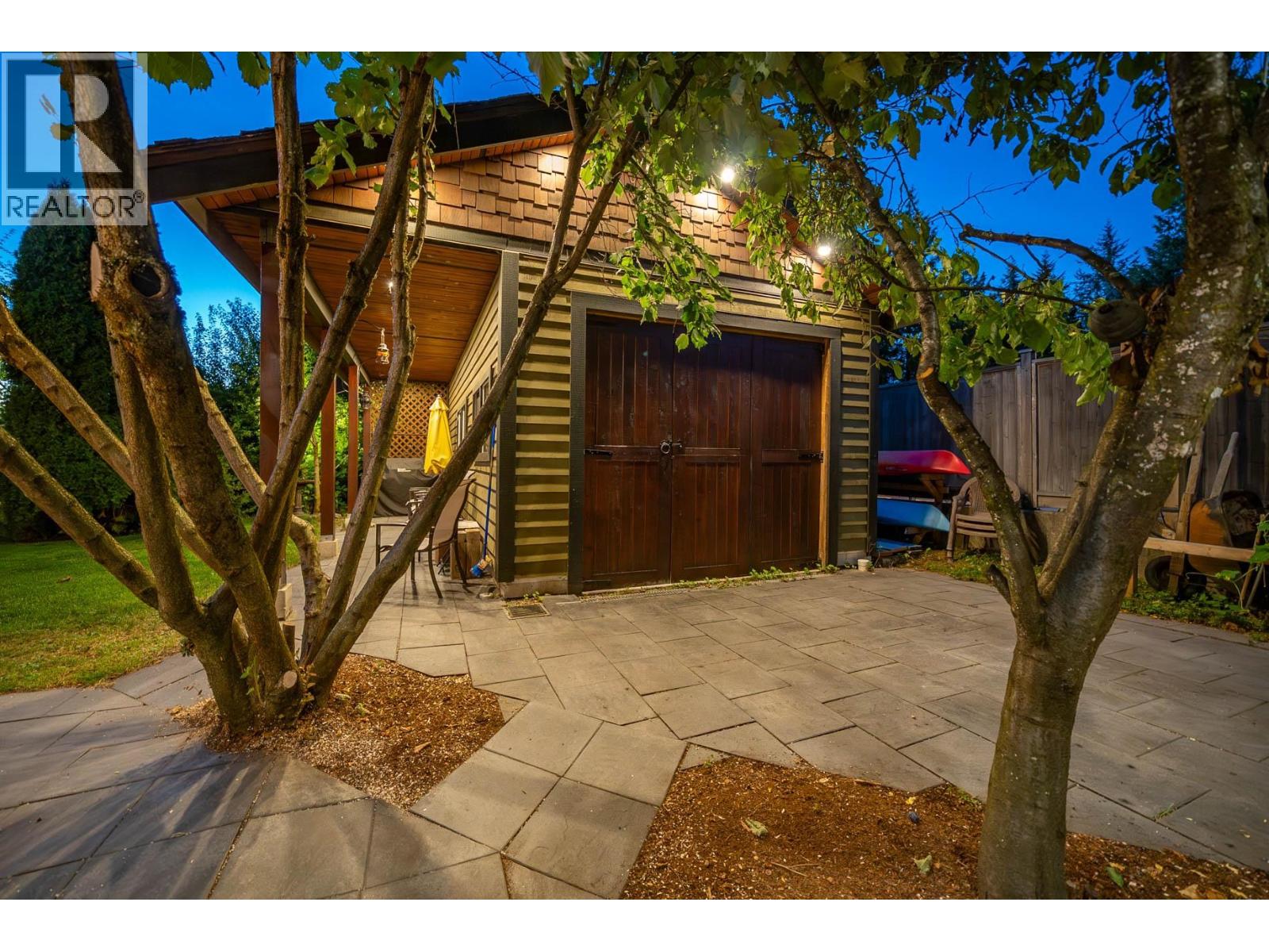 870 Seymour Drive, Coquitlam, British Columbia  V3J 6V7 - Photo 35 - R3051499