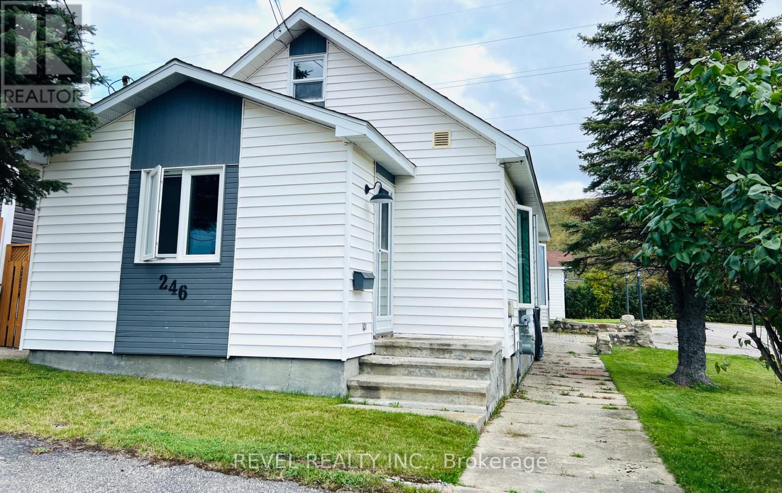 246 Laidlaw Street, Timmins (Ts - Se), Ontario  P4N 2P8 - Photo 1 - T12424124