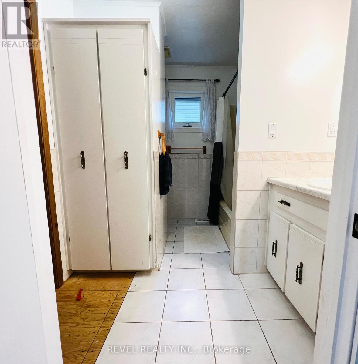 246 Laidlaw Street, Timmins (Ts - Se), Ontario  P4N 2P8 - Photo 11 - T12424124