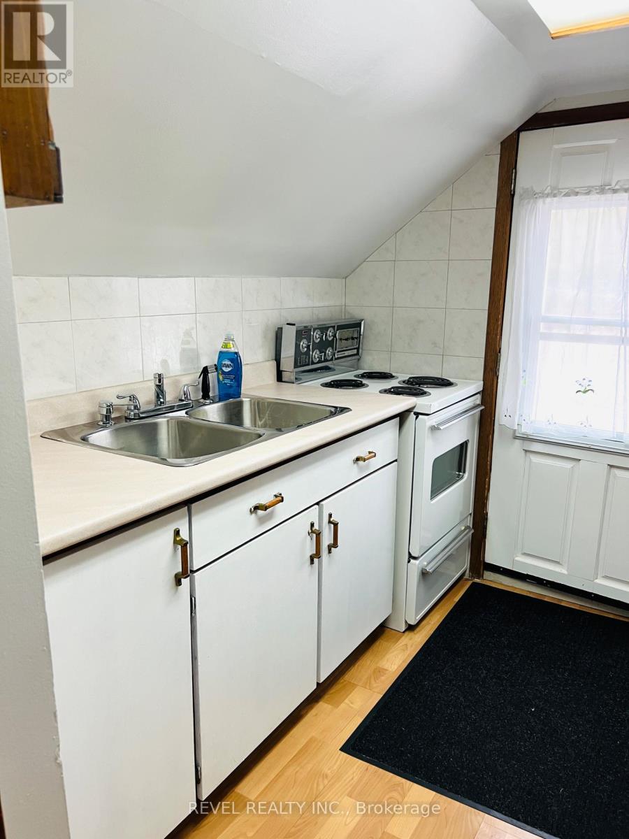 246 Laidlaw Street, Timmins (Ts - Se), Ontario  P4N 2P8 - Photo 15 - T12424124