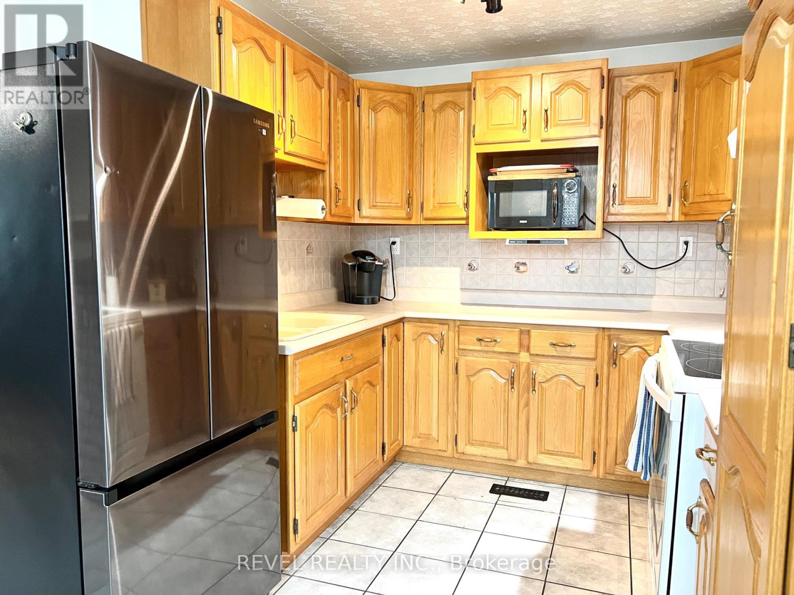 246 Laidlaw Street, Timmins (Ts - Se), Ontario  P4N 2P8 - Photo 4 - T12424124