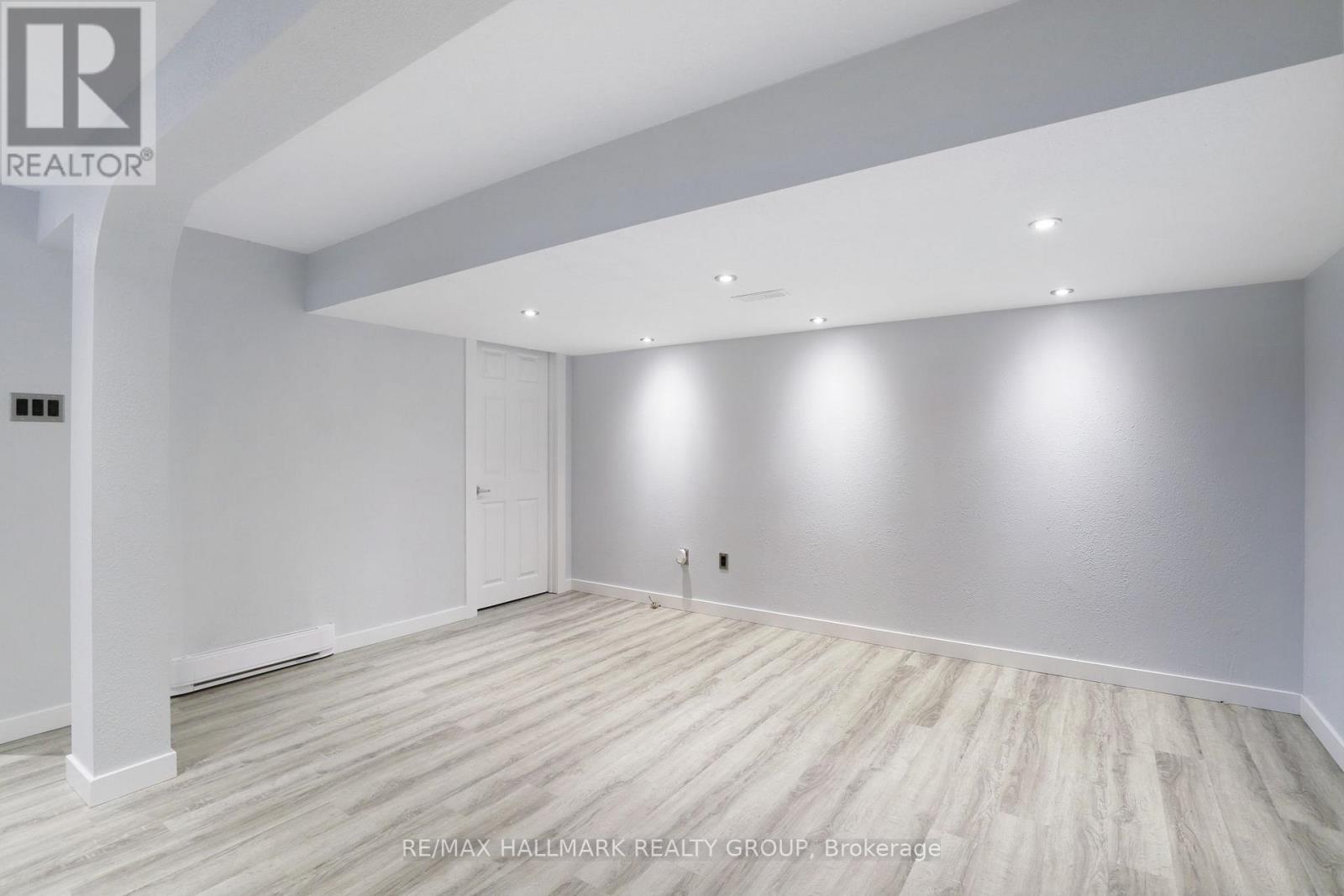 1108 Merivale Road, Ottawa, Ontario  K1Z 6B2 - Photo 19 - X12424076