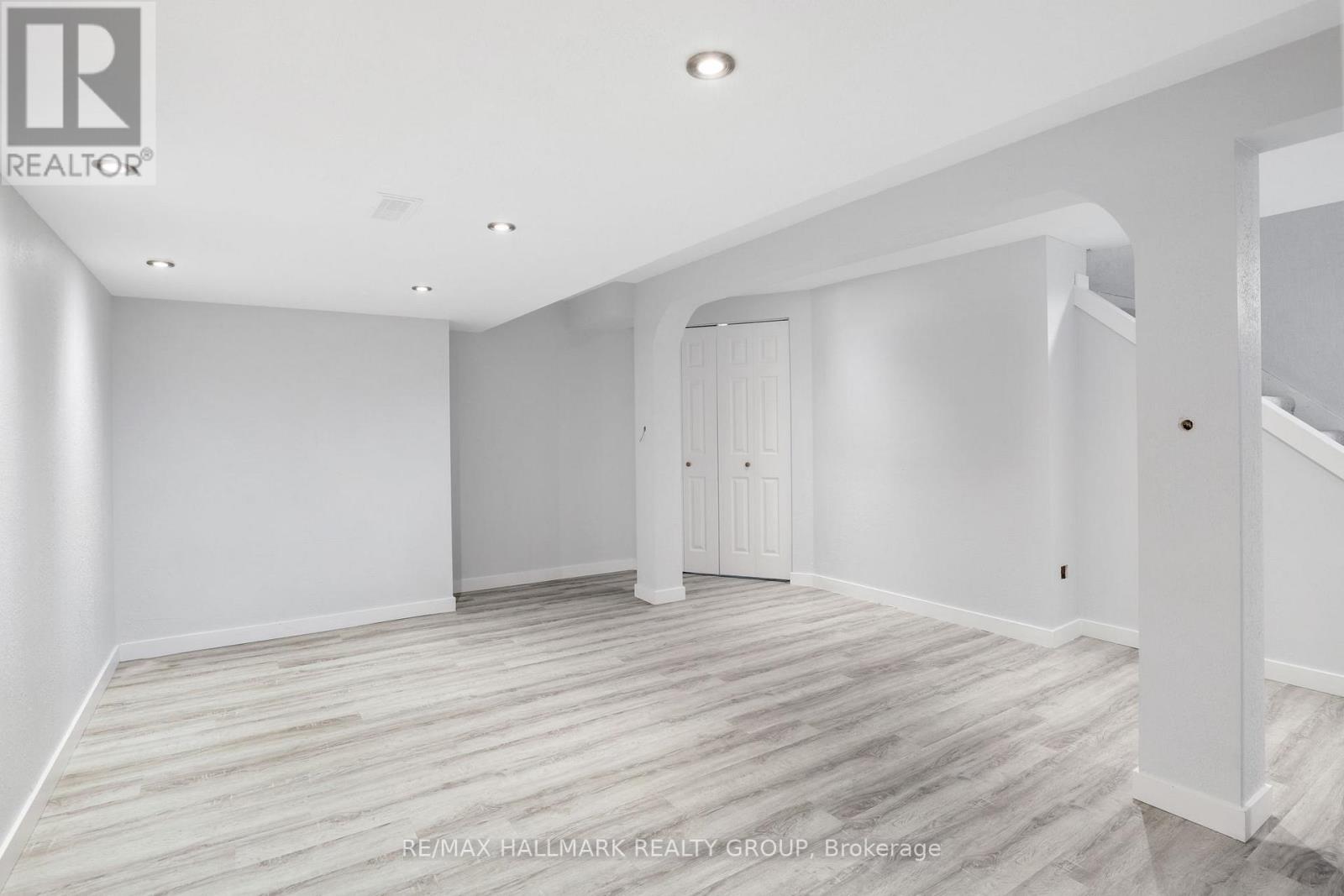 1108 Merivale Road, Ottawa, Ontario  K1Z 6B2 - Photo 20 - X12424076
