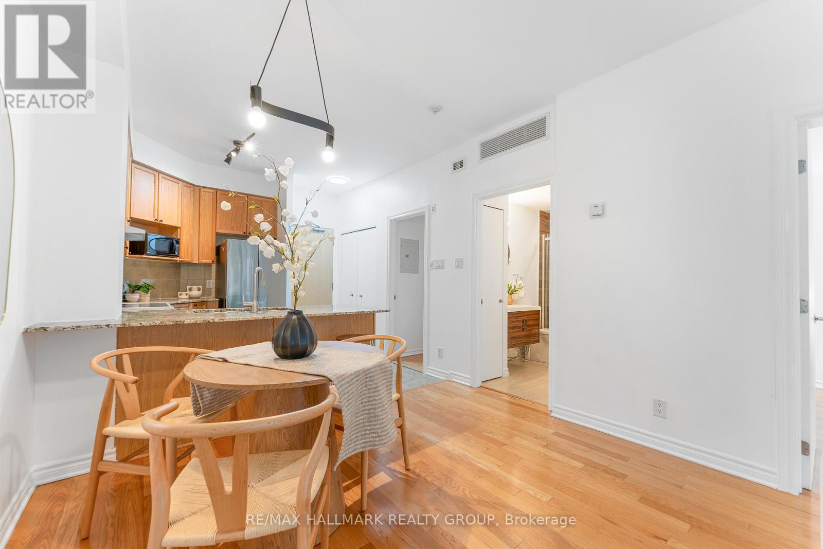 120 - 205 Bolton Street, Ottawa, Ontario  K1N 1K7 - Photo 11 - X12424085