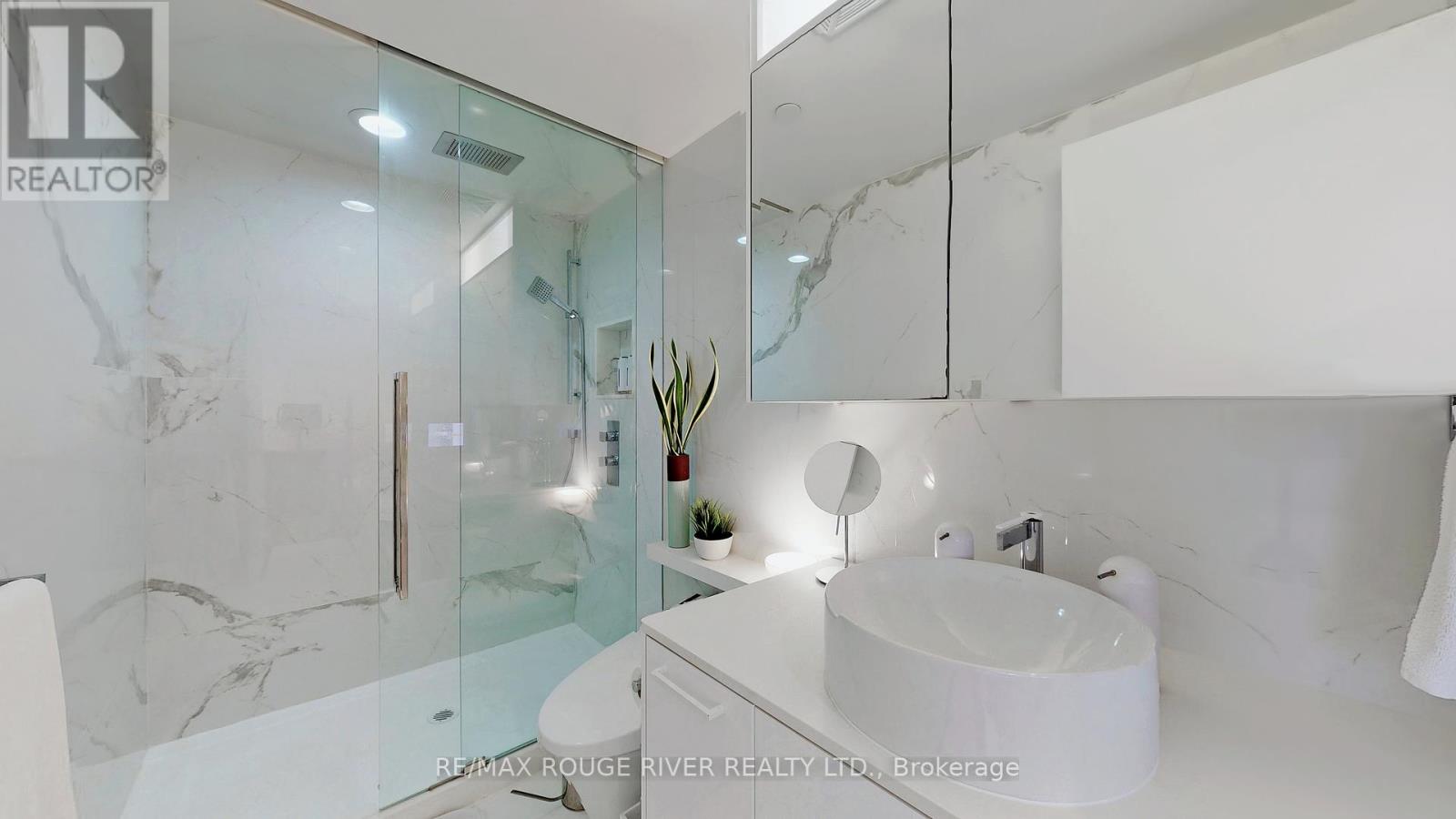 702 - 701 Sheppard Avenue W, Toronto, Ontario  M3H 0B2 - Photo 27 - C12423937