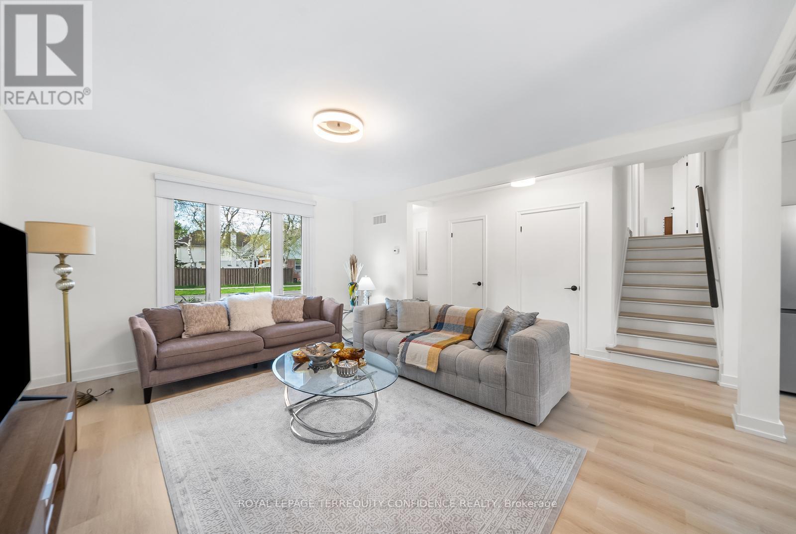 203 Churchill Avenue, Toronto (Willowdale West), Ontario  M2R 1E2 - Photo 12 - C12424033