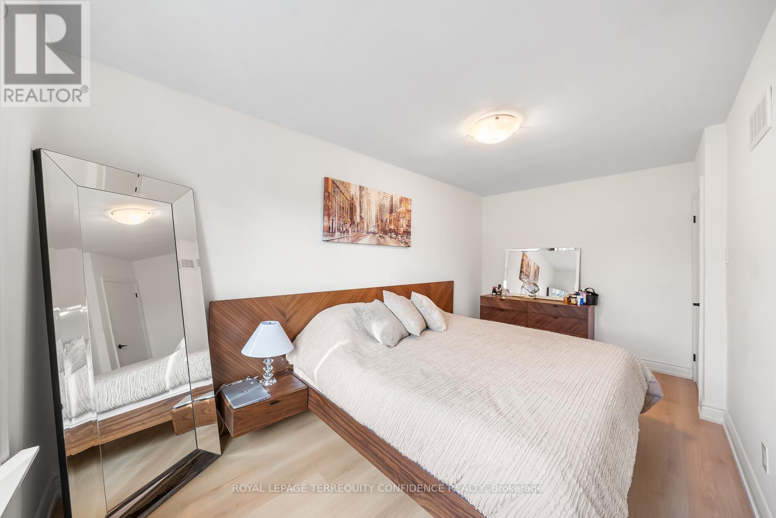203 Churchill Avenue, Toronto (Willowdale West), Ontario  M2R 1E2 - Photo 14 - C12424033