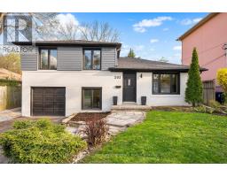 203 CHURCHILL AVENUE, Toronto, Ontario