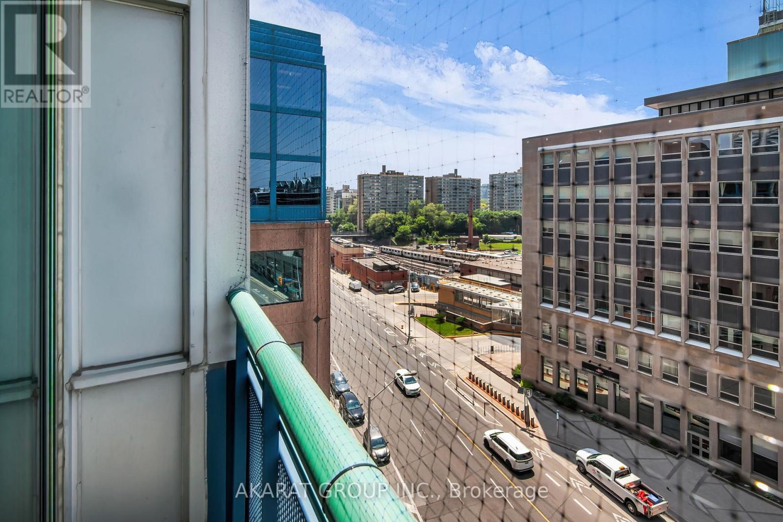 703 - 1901 Yonge Street, Toronto (Mount Pleasant West), Ontario  M4S 1Y6 - Photo 31 - C12424073