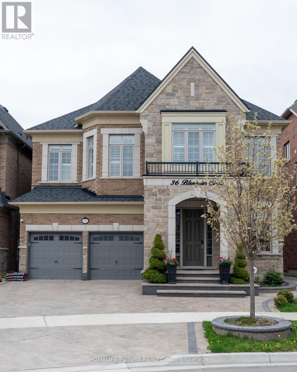 36 Blenheim Circle, Whitby, Ontario  L1P 0E3 - Photo 1 - E12423944