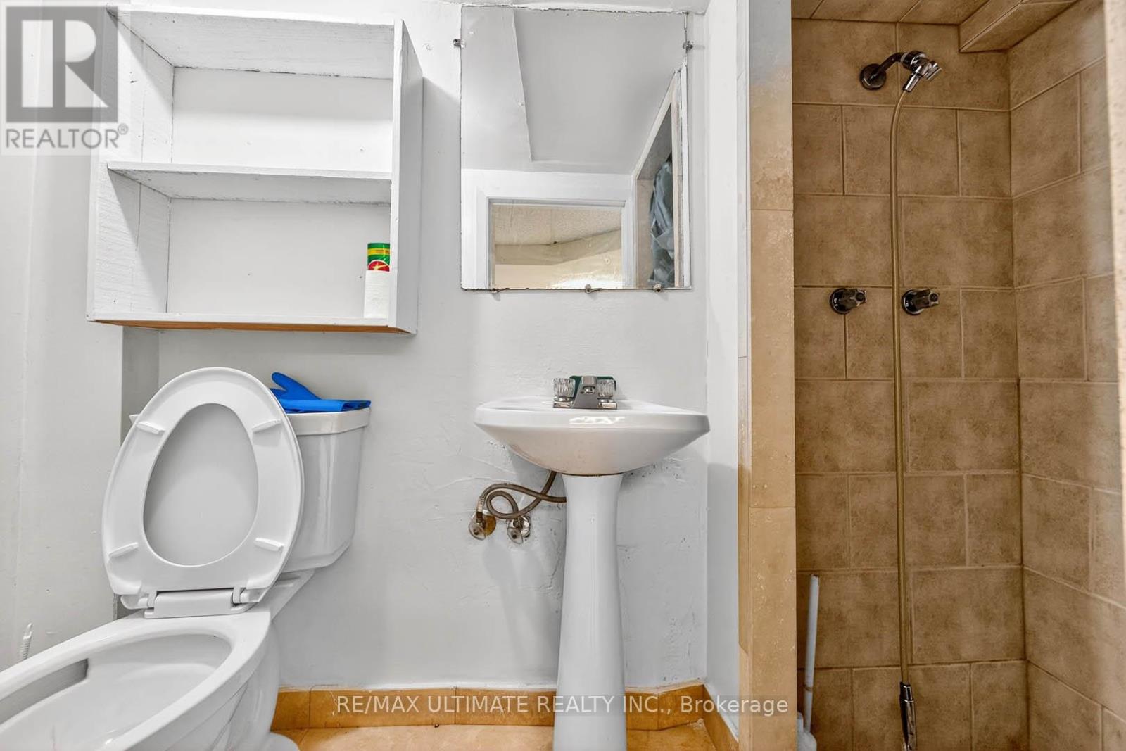 1696 Danforth Avenue, Toronto (Danforth), Ontario  M4C 1H8 - Photo 18 - E12423956