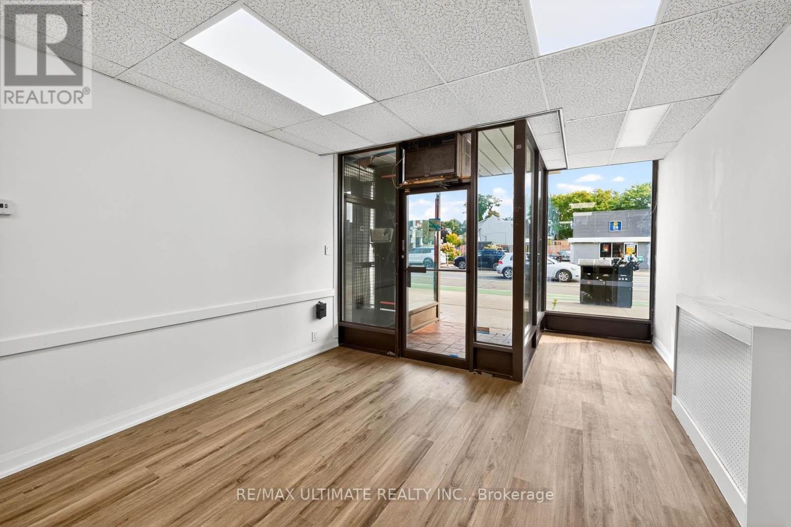 1696 Danforth Avenue, Toronto (Danforth), Ontario  M4C 1H8 - Photo 7 - E12423956