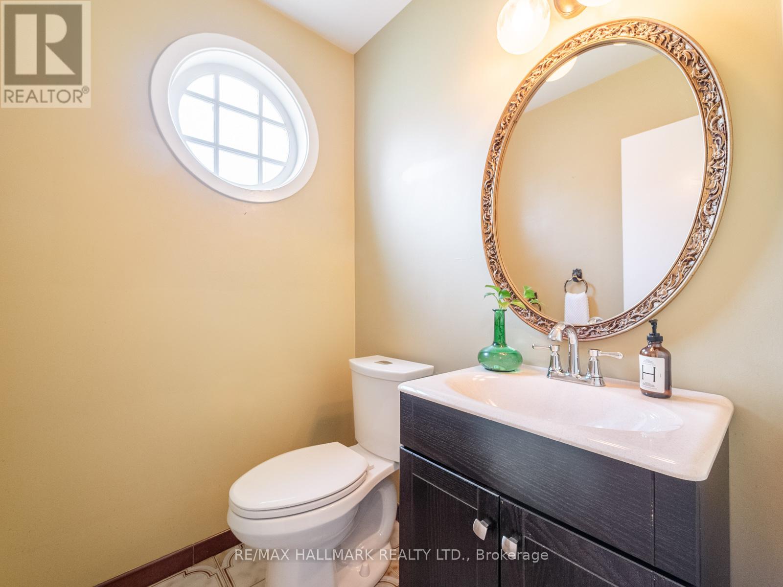 139 Floyd Avenue, Toronto, Ontario  M4K 2B6 - Photo 17 - E12424071
