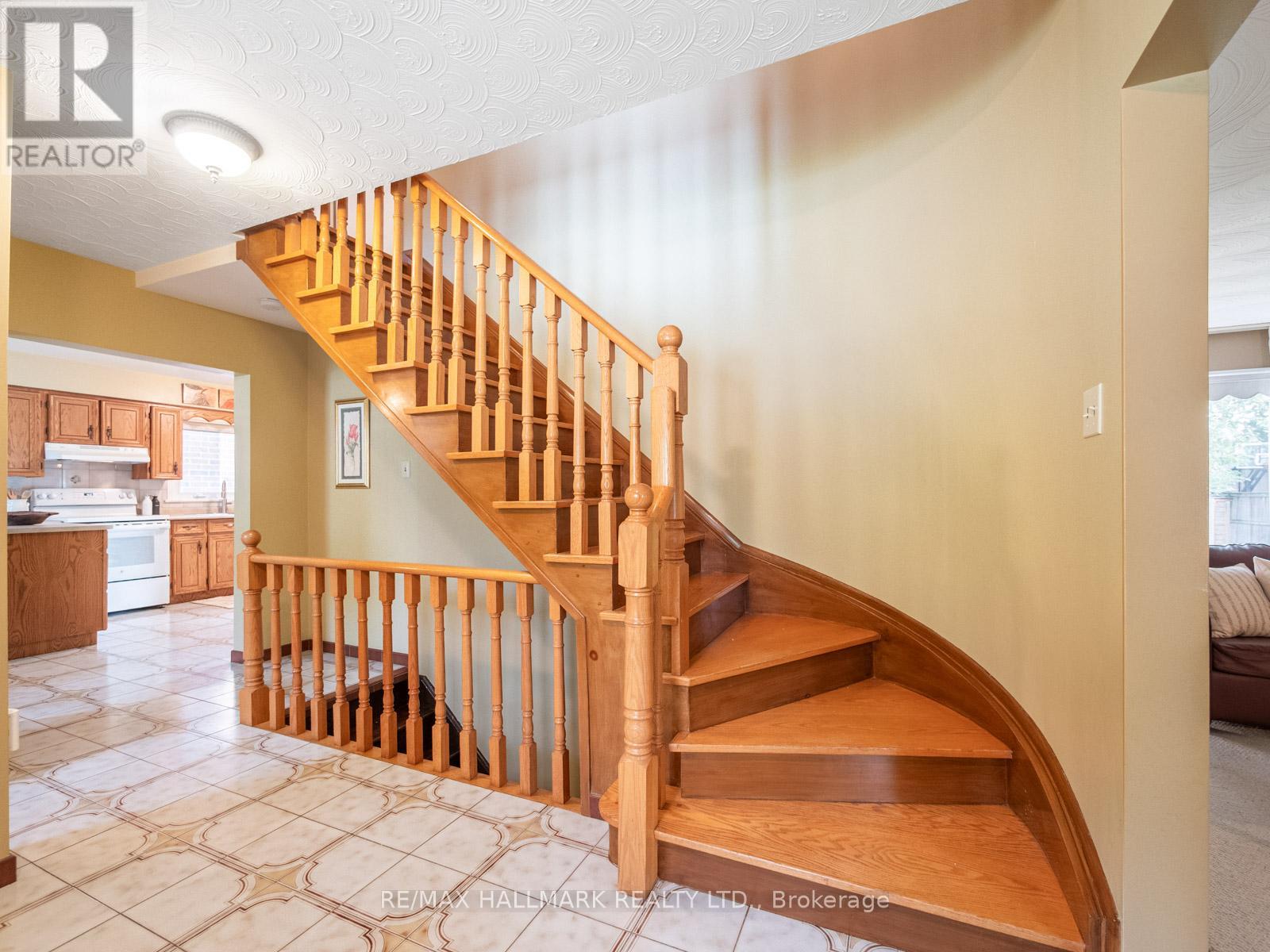 139 Floyd Avenue, Toronto, Ontario  M4K 2B6 - Photo 18 - E12424071