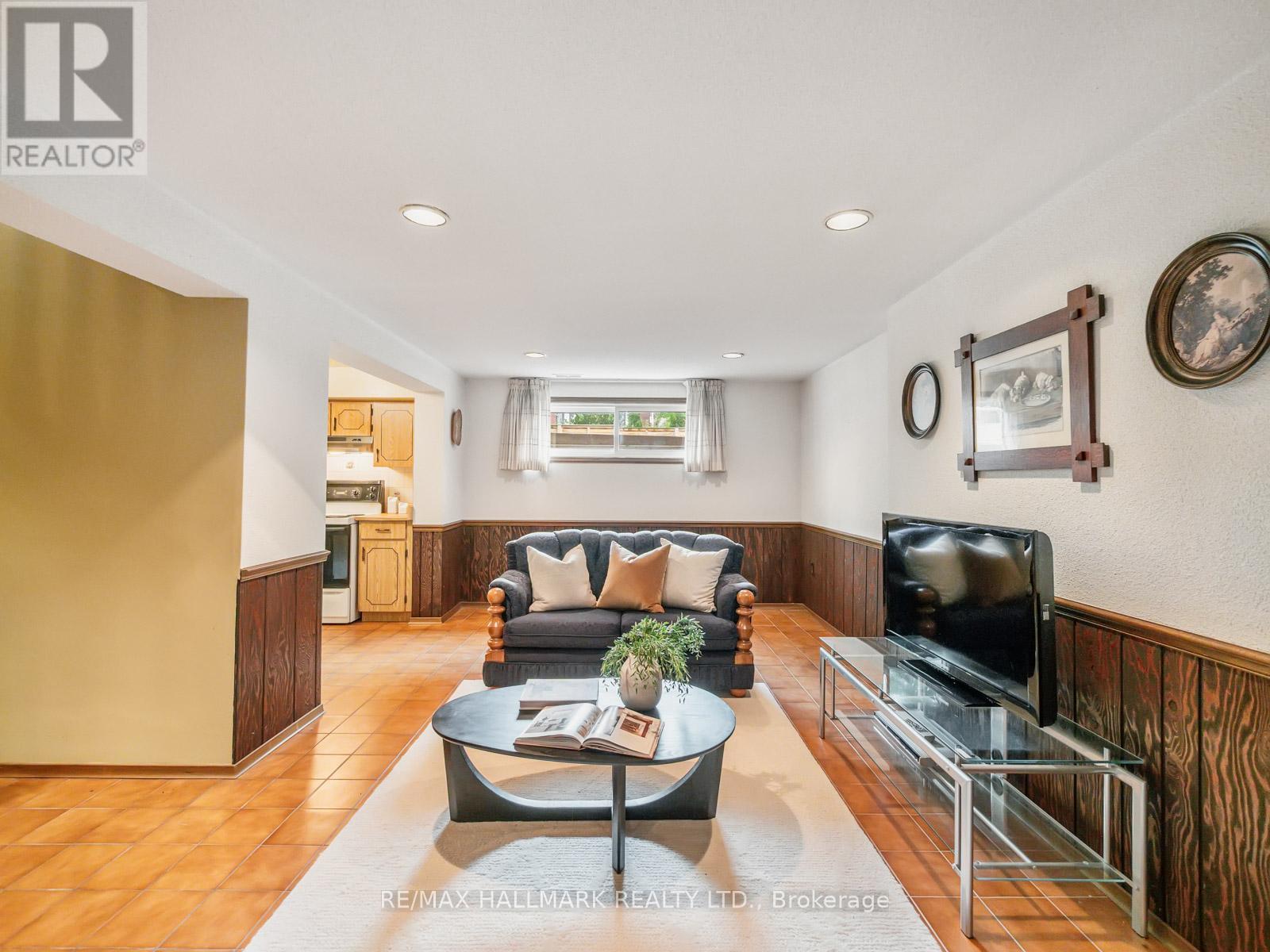 139 Floyd Avenue, Toronto, Ontario  M4K 2B6 - Photo 38 - E12424071