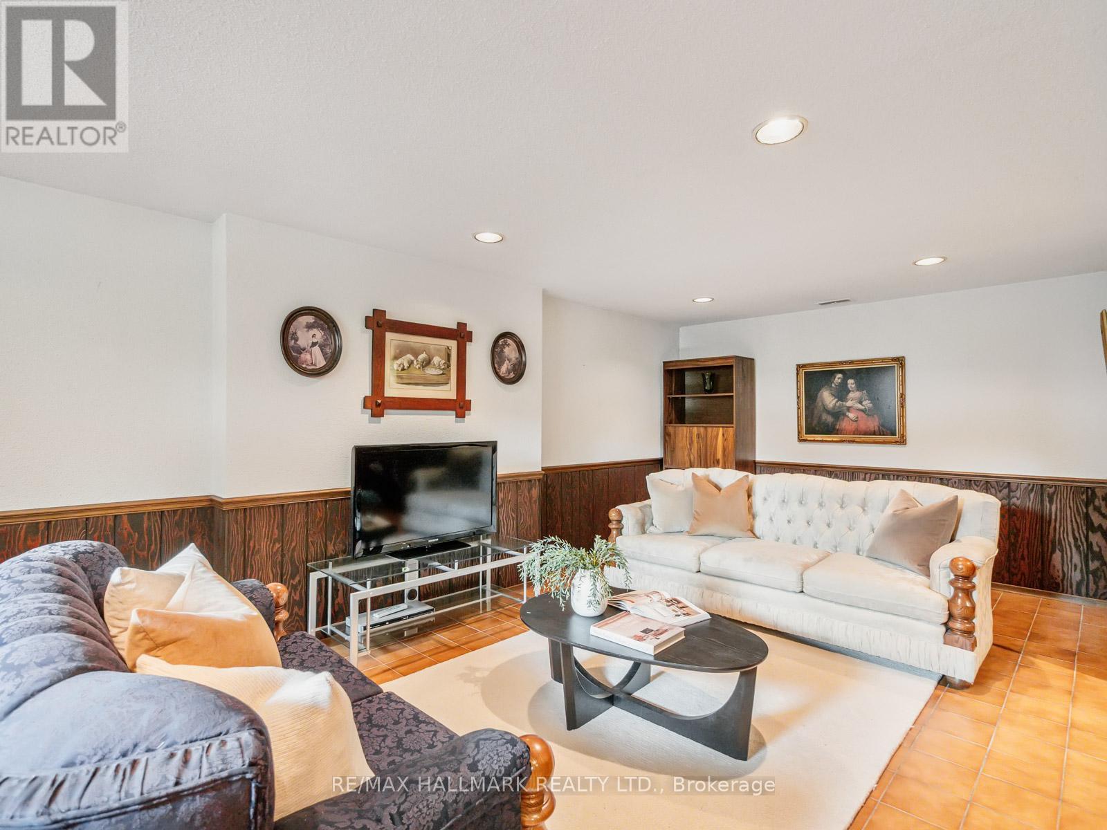 139 Floyd Avenue, Toronto, Ontario  M4K 2B6 - Photo 39 - E12424071