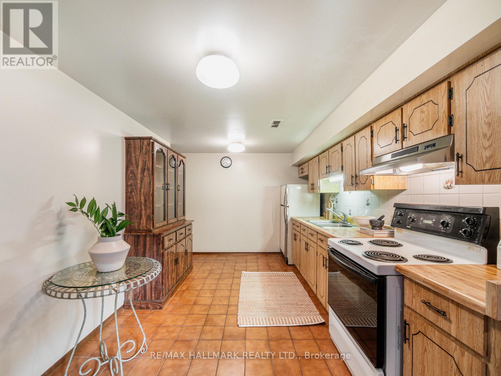 139 Floyd Avenue, Toronto, Ontario  M4K 2B6 - Photo 41 - E12424071