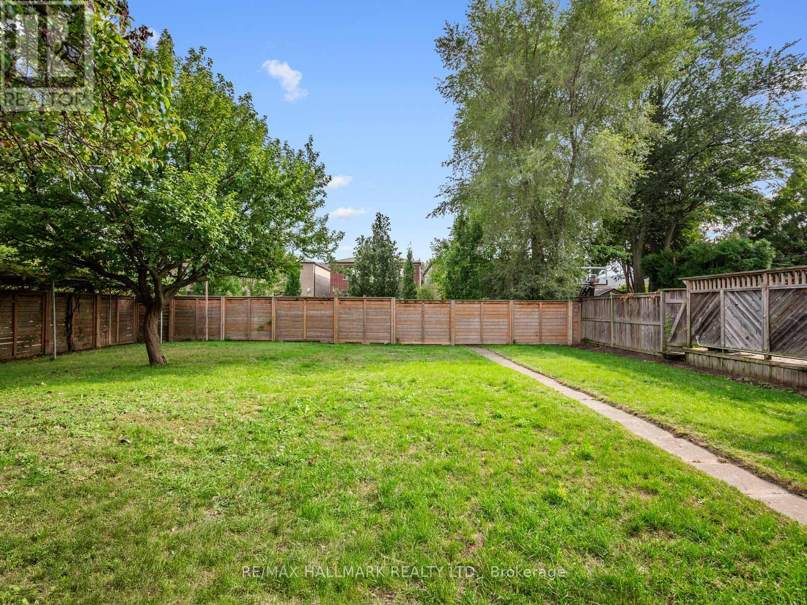 139 Floyd Avenue, Toronto, Ontario  M4K 2B6 - Photo 47 - E12424071