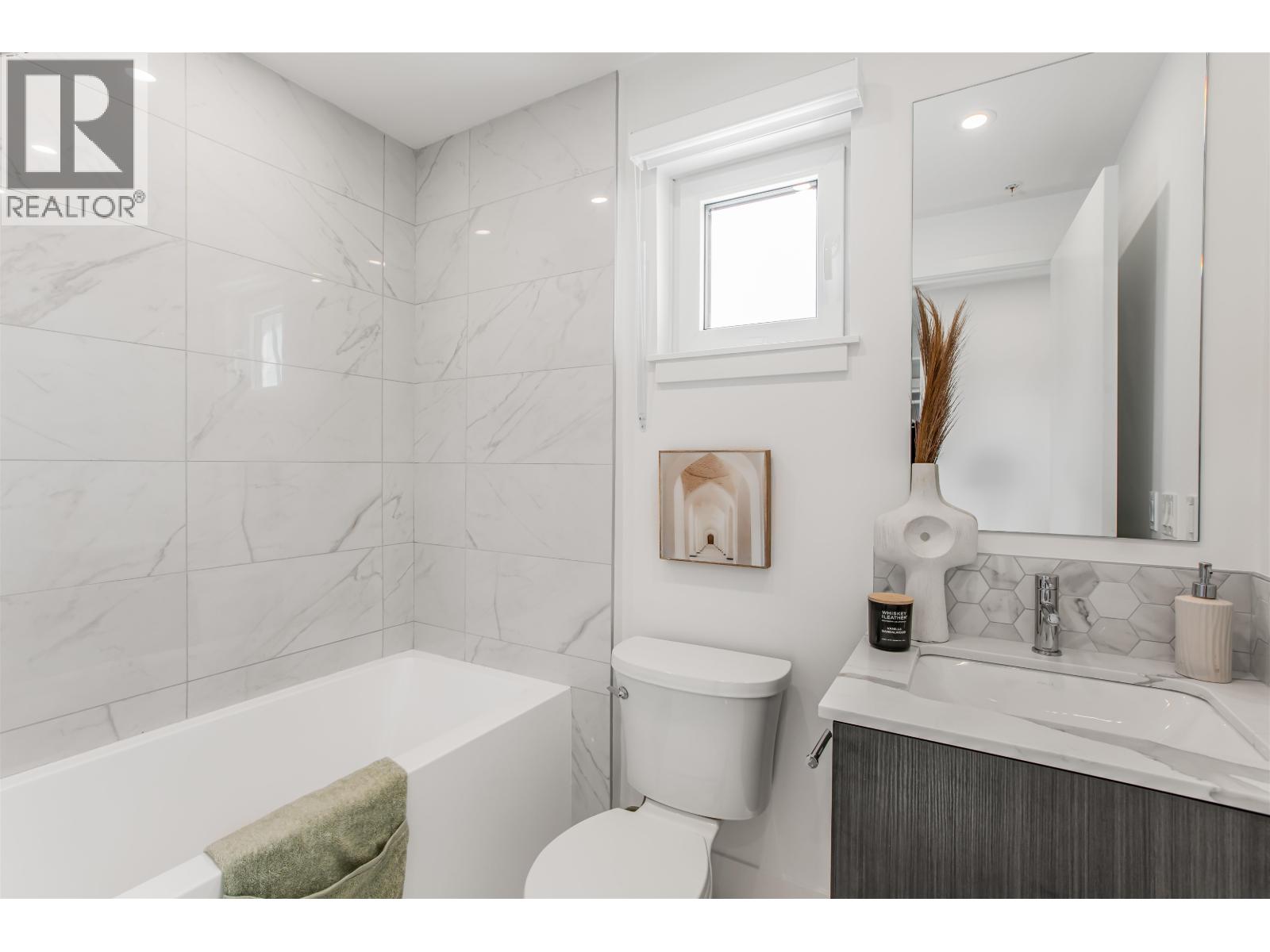 204 2075 E 1st Avenue, Vancouver, British Columbia  V5N 1B6 - Photo 32 - R3051725