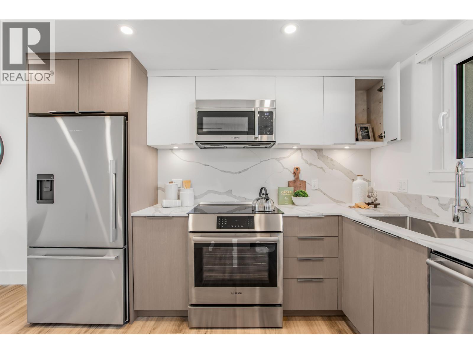 204 2075 E 1st Avenue, Vancouver, British Columbia  V5N 1B6 - Photo 5 - R3051725