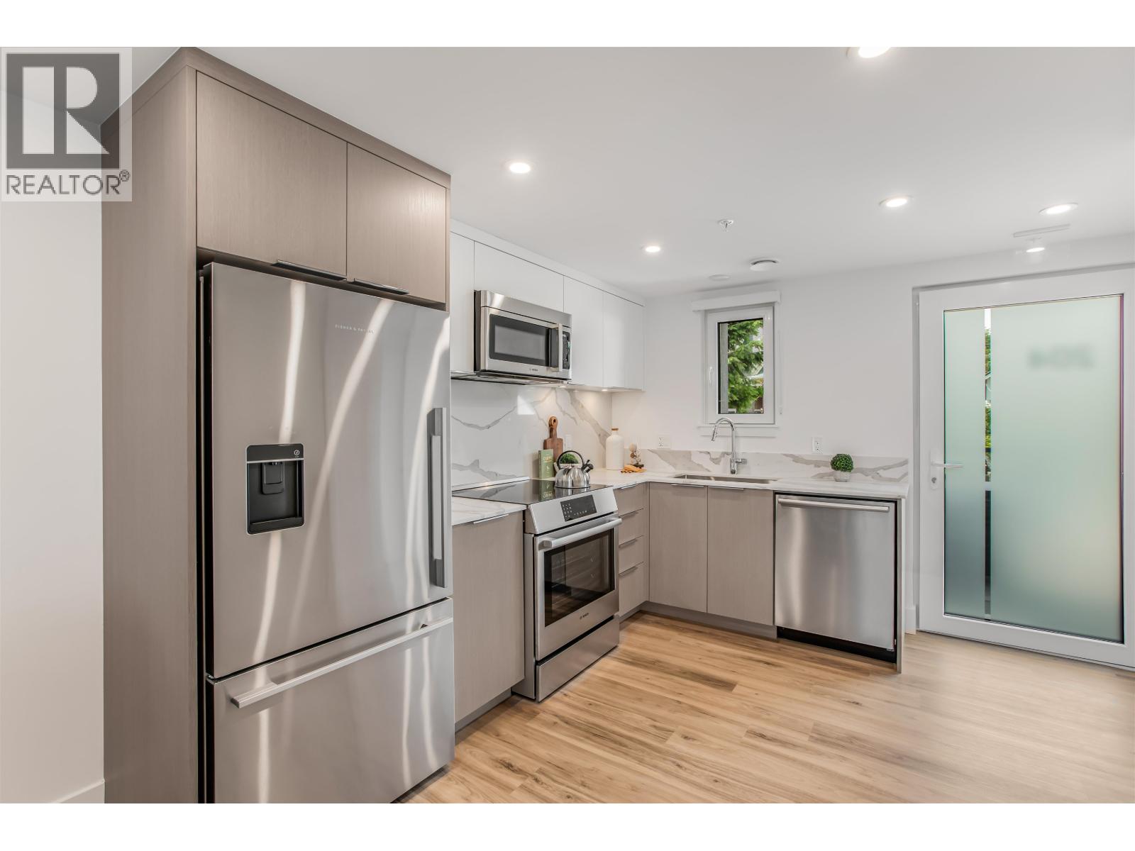 204 2075 E 1st Avenue, Vancouver, British Columbia  V5N 1B6 - Photo 6 - R3051725