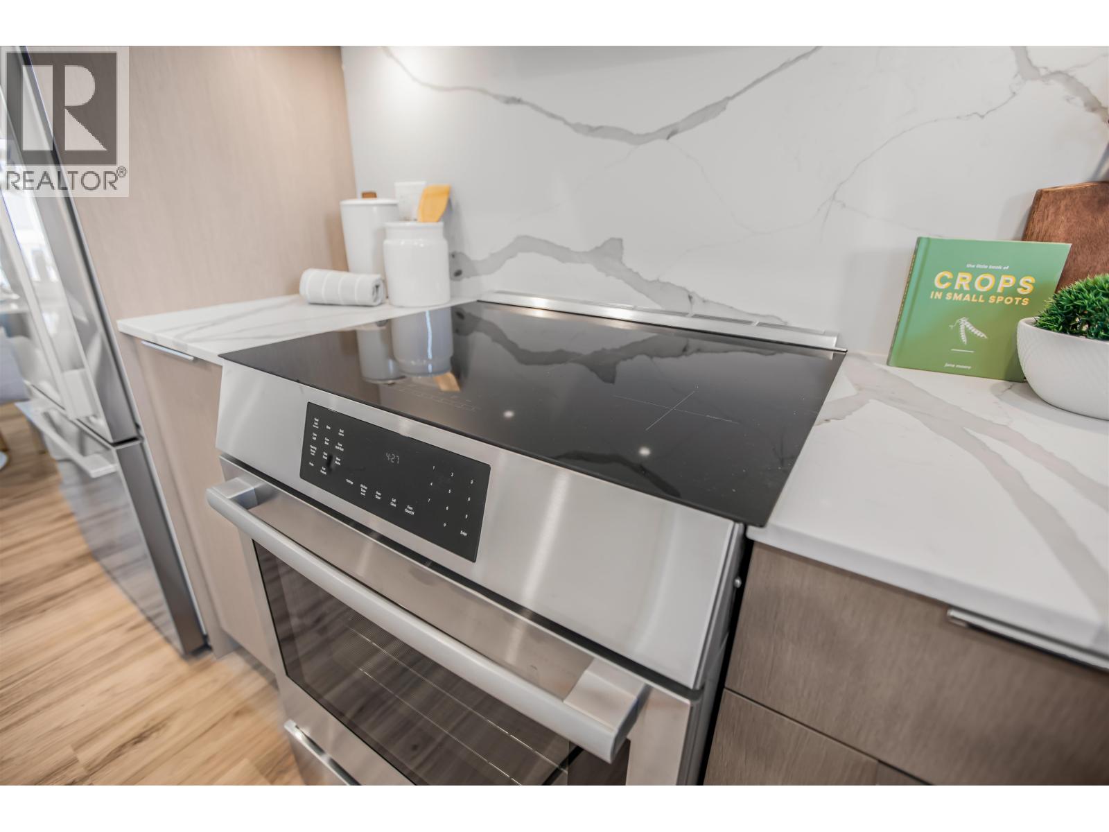 204 2075 E 1st Avenue, Vancouver, British Columbia  V5N 1B6 - Photo 8 - R3051725