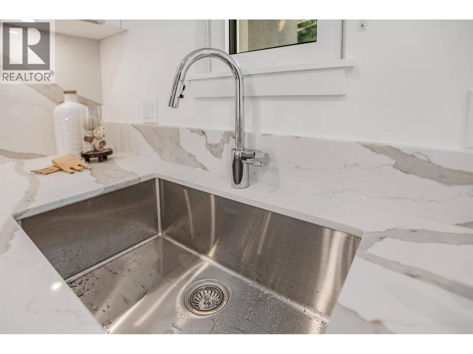 204 2075 E 1st Avenue, Vancouver, British Columbia  V5N 1B6 - Photo 9 - R3051725